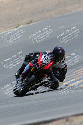 media/Apr-09-2023-SoCal Trackdays (Sun) [[333f347954]]/Turn 10 (115pm)/